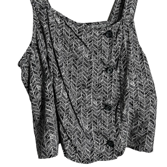 BP black/White button down blouse crop top size L - Picture 5 of 6